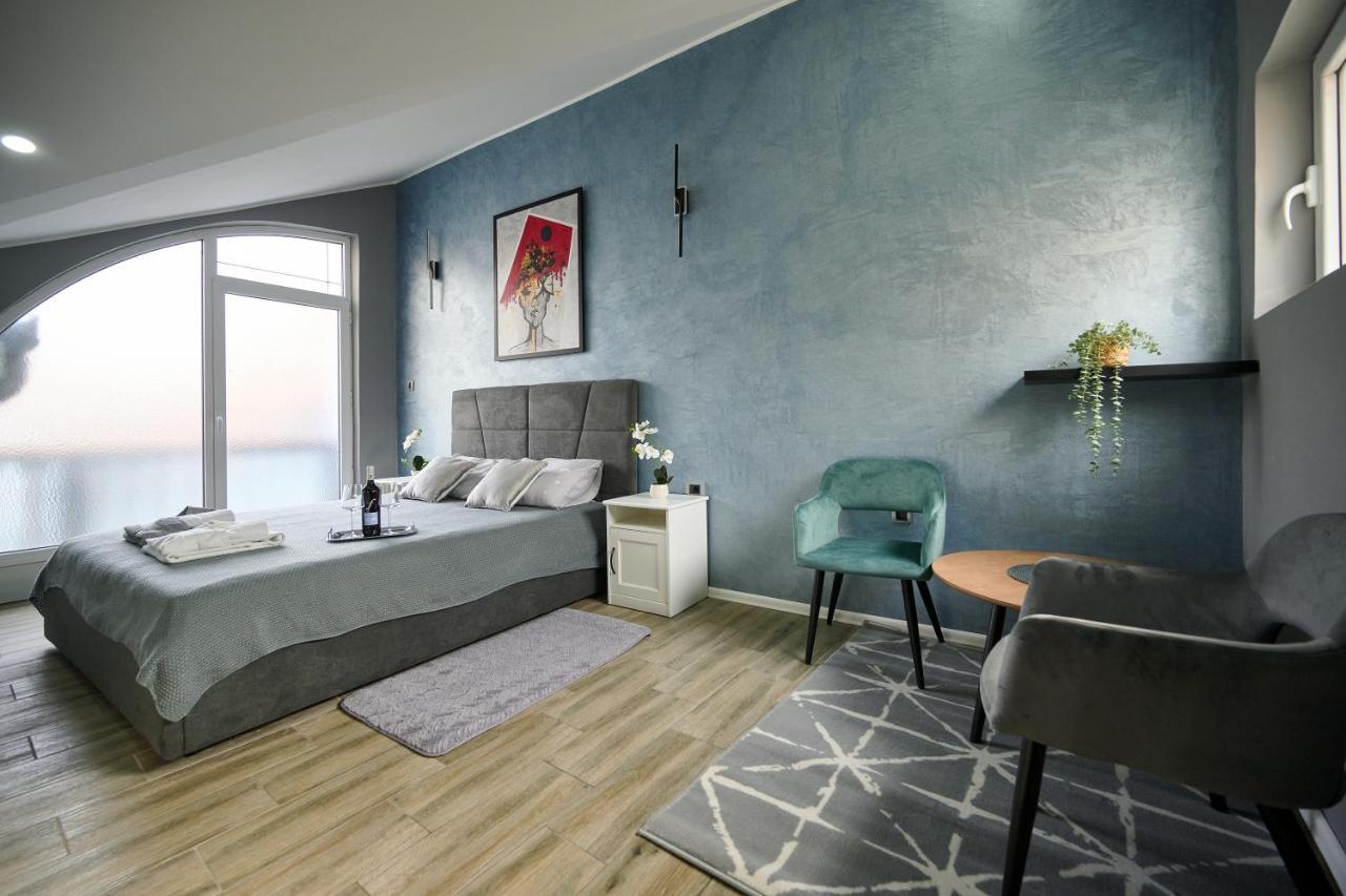 Vanimi Lux Apartmani Kikinda ภายนอก รูปภาพ