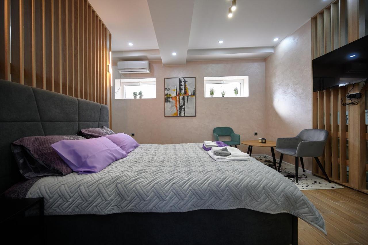 Vanimi Lux Apartmani Kikinda ภายนอก รูปภาพ