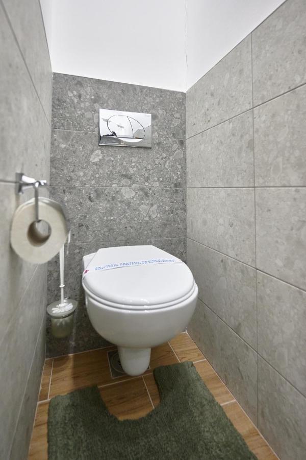 Vanimi Lux Apartmani Kikinda ภายนอก รูปภาพ