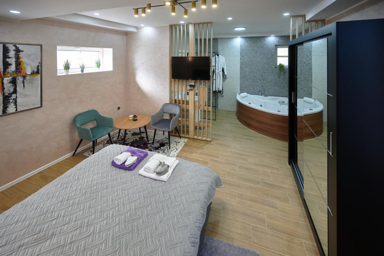 Vanimi Lux Apartmani Kikinda ภายนอก รูปภาพ