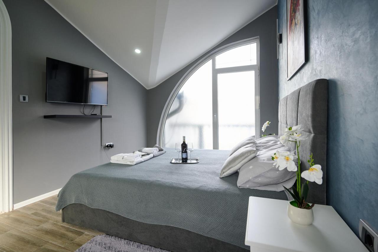 Vanimi Lux Apartmani Kikinda ภายนอก รูปภาพ