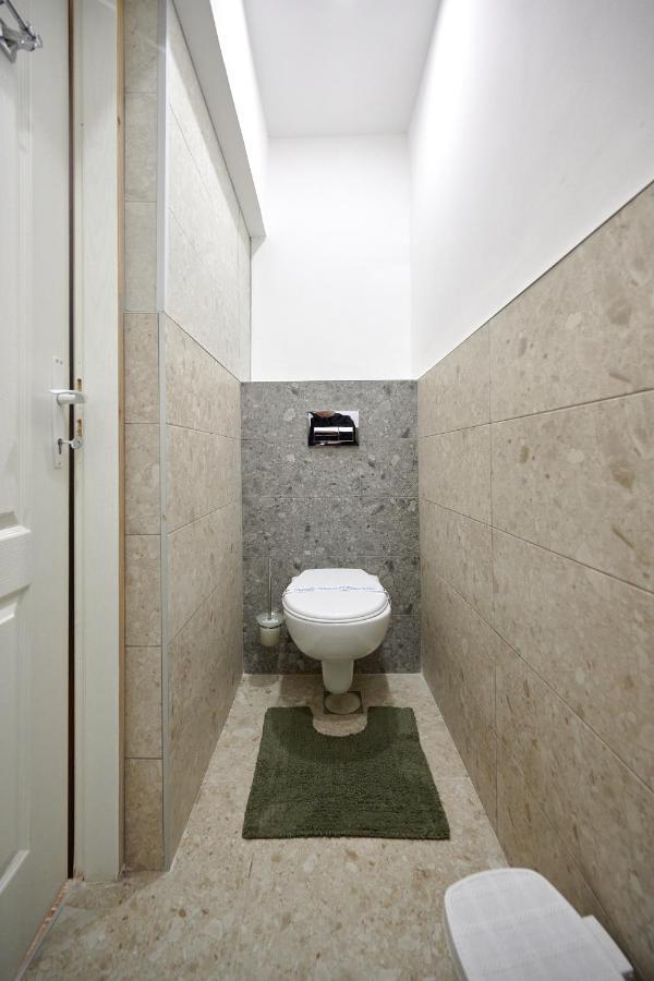 Vanimi Lux Apartmani Kikinda ภายนอก รูปภาพ
