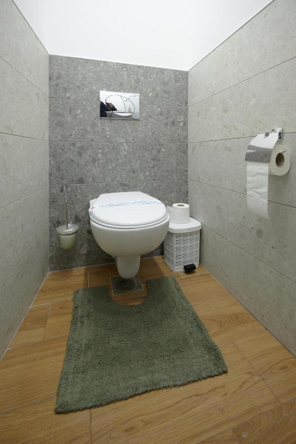 Vanimi Lux Apartmani Kikinda ภายนอก รูปภาพ